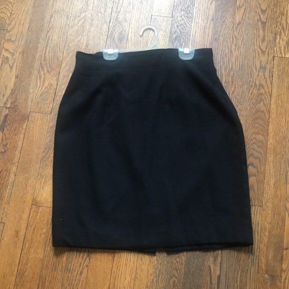 Black 100% Wool Gorgeous Suit - Picture 6 of 10